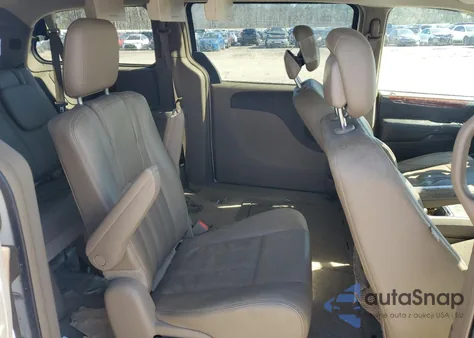 2016 Chrysler Town & Country Touring z USA, uszkodzony, nr VIN 2C4RC1BG1GR173962